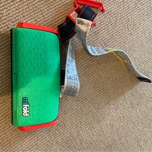 MiFold grab and go seat green
